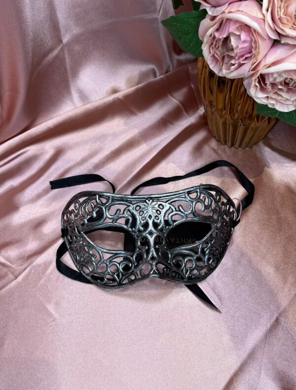 Antifaz plata sencillo