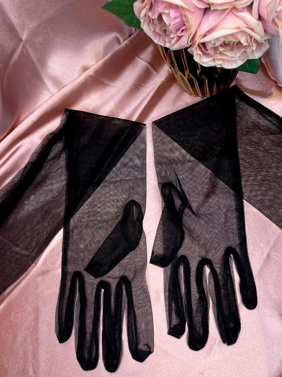 Guantes negros transparentes