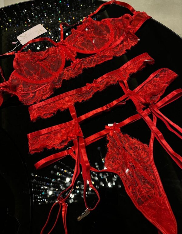 Tentación de Encaje Rojo
